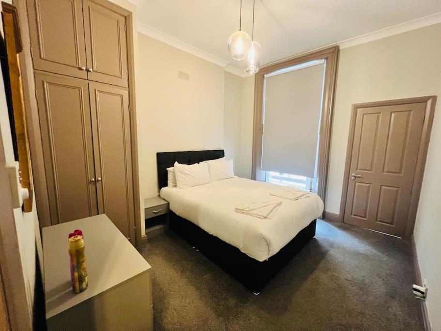 3 Notting Hill, Portobello Road-Amazing Location! Londra Exterior foto